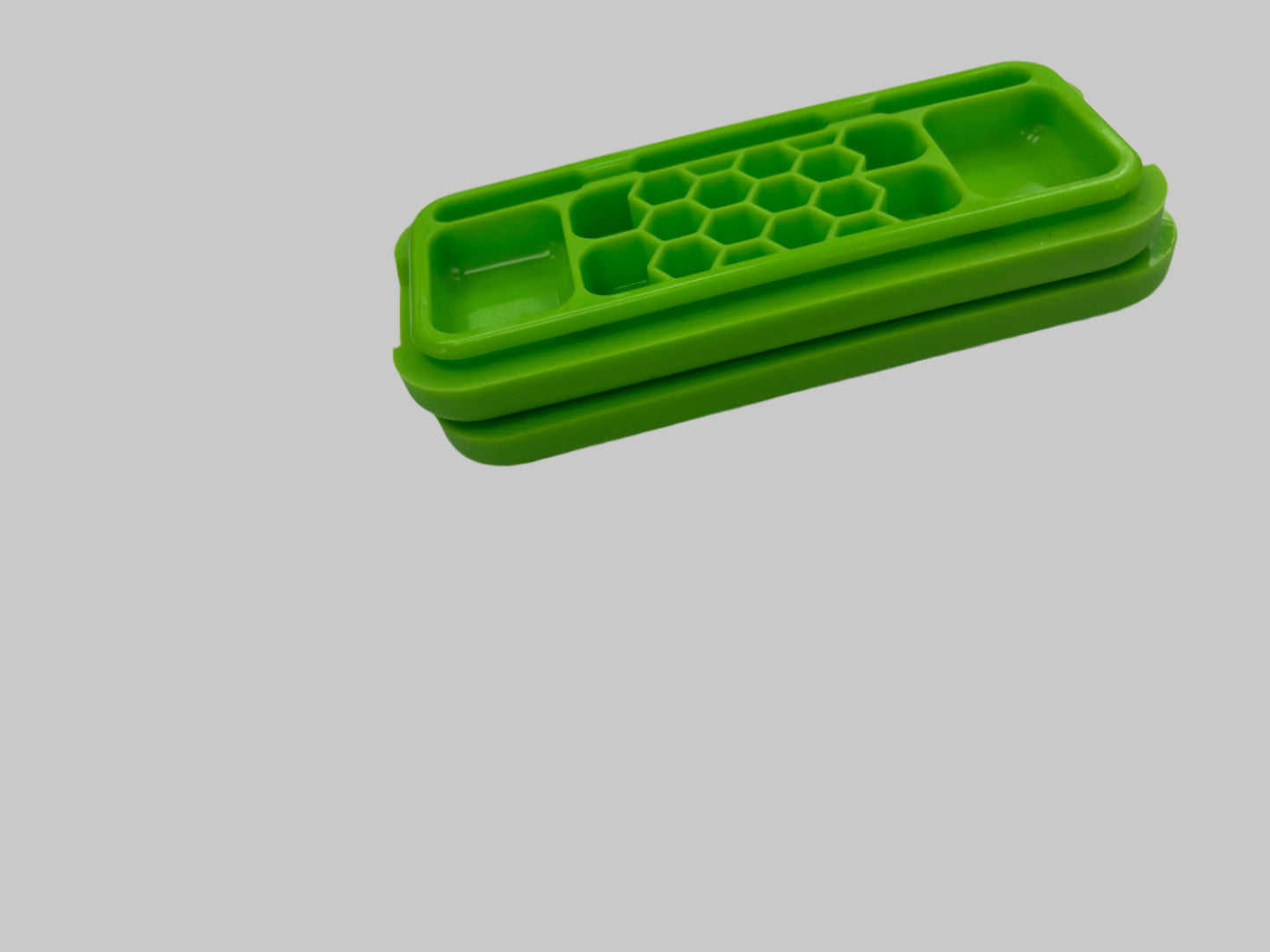 Slim Silicone Rectangle Puck w/ Pick Storage